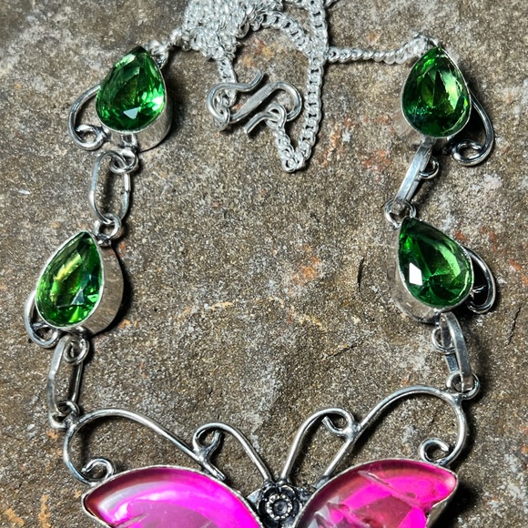 Bi-color tourmaline & peridot butterfly necklace - Picture 3 of 7